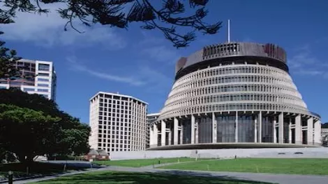 Telcos given six weeks for spectrum submissions