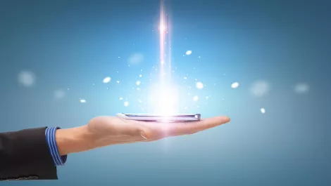 Smartphone sales down, but 'Phablets' are in