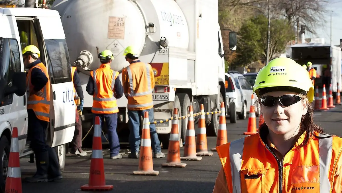 Hundreds of rebuild workers to get free worksite visits