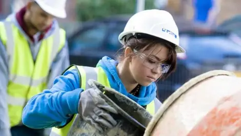 New scholarship for women in construction