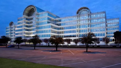 8 beautiful shots of Equinix's Dallas Infomart data center