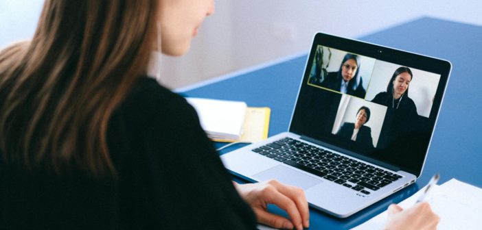 Is your virtual background making you unproductive?